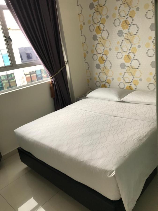 Goody Hotel ยะโฮร์บาห์รู ภายนอก รูปภาพ