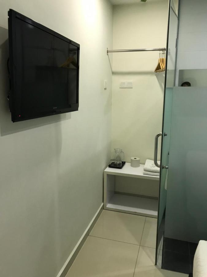 Goody Hotel ยะโฮร์บาห์รู ภายนอก รูปภาพ