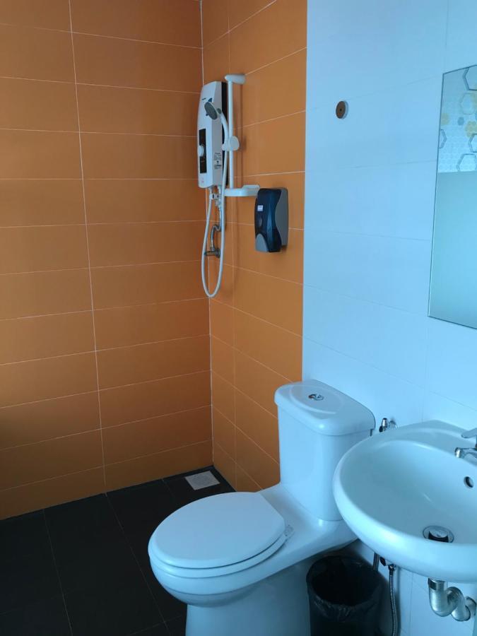 Goody Hotel ยะโฮร์บาห์รู ภายนอก รูปภาพ