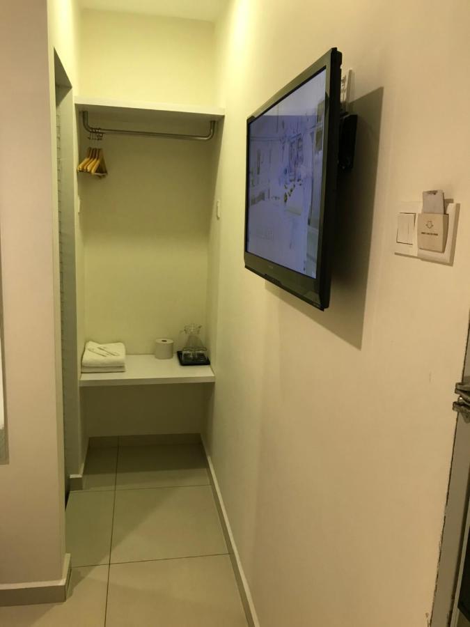 Goody Hotel ยะโฮร์บาห์รู ภายนอก รูปภาพ